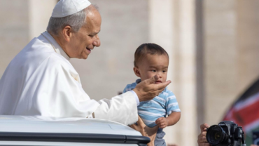 Papa León XIV: La misión de la Iglesia no es ejercer poder, sino comunicar la alegría de la Resurrección