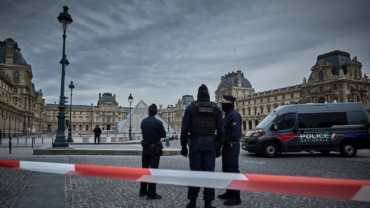 Robo en el Louvre priva a Francia del legado católico devoto de la emperatriz Eugenia