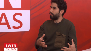 Influencer hijo de pastores evangélicos comparte cómo abrazó la fe católica