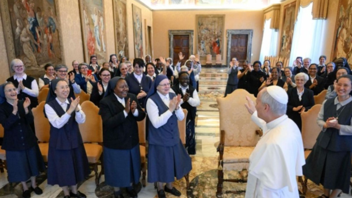 El Papa León XIV invita a adaptar el anuncio del Evangelio a los lenguajes “de nuestro tiempo”