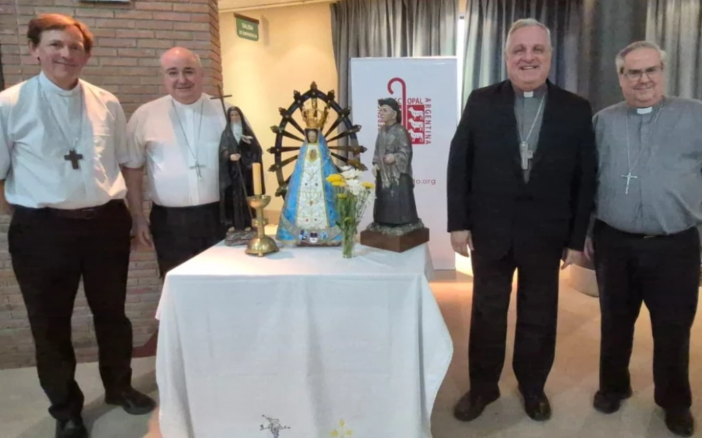 Episcopado argentino llama a los legisladores electos a buscar consensos y trabajar por el bien común