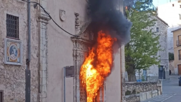 Sentencia por ataque incendiario contra una iglesia sienta precedente en España, según expertos 