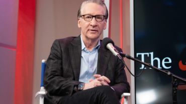 Bill Maher califica de "genocidio" la violencia contra cristianos en Nigeria