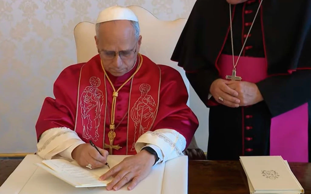 León XIV firma su primera exhortación apostólica: “Dilexi te”, sobre el amor a los pobres