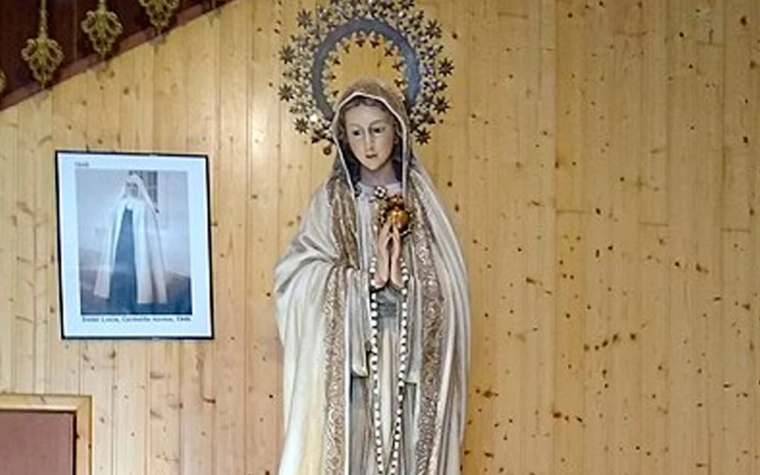 Cardenal Burke anima a rezar 9 semanas por los 100 años de las apariciones de la Virgen de Fátima en España