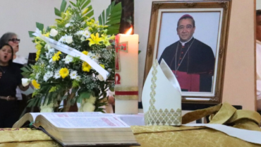 Dan el último adiós al arzobispo mexicano que murió tras una larga lucha contra el cáncer