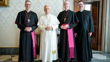 El Papa León XIV regala 62 piezas indígenas a los obispos de Canadá