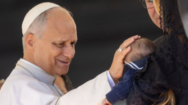 Hoy se celebra la Jornada Mundial de los Pobres, la primera del Papa León XIV