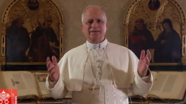 León XIV pide integrar en la educación la fe y la razón: No son polos opuestos sino complementarios