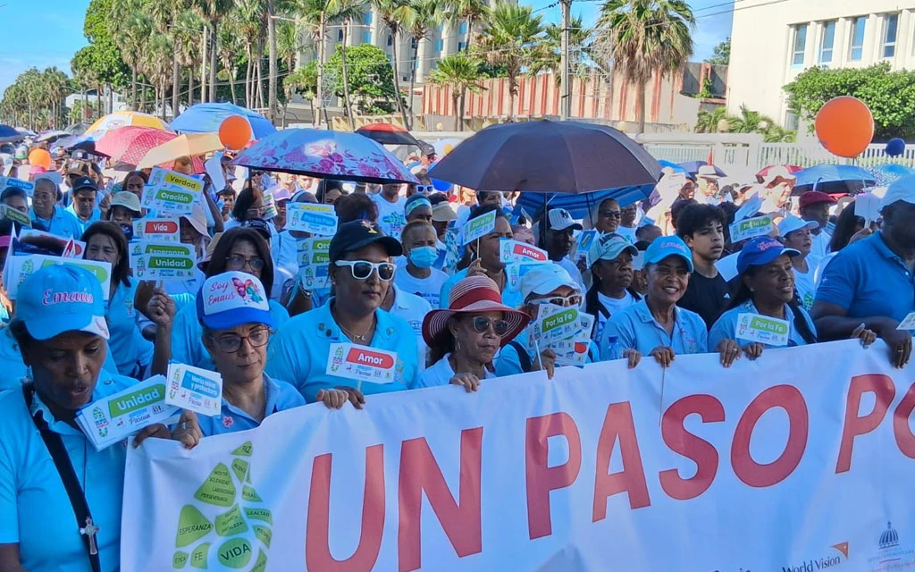 República Dominicana vibró con la alegría del multitudinario evento “Un paso por mi familia 2025”
