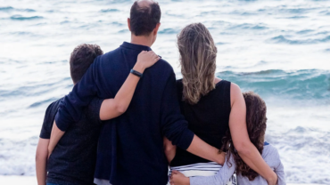 El Vaticano defiende la monogamia frente al poliamor y pide orientar la “energía erótica” a la apertura a Dios