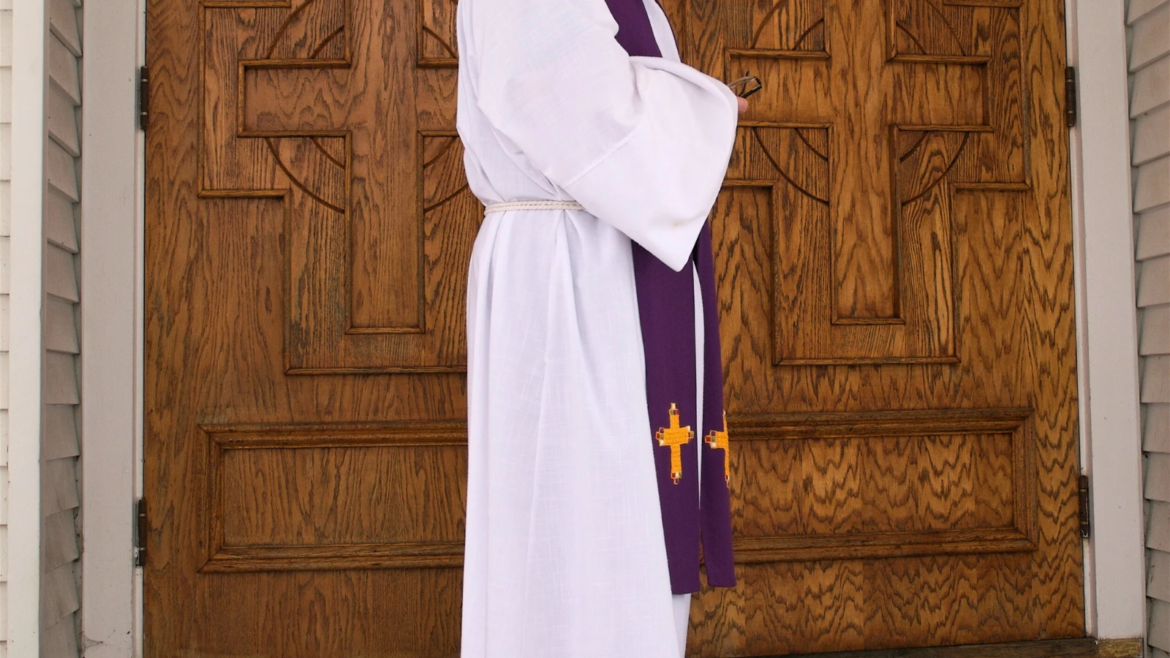 Sacerdote mexicano es investigado por presunto abuso de menores en Chicago, Estados Unidos