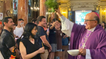 Cardenal bendecirá lápices de los jóvenes que quieren ingresar a la universidad en Chile