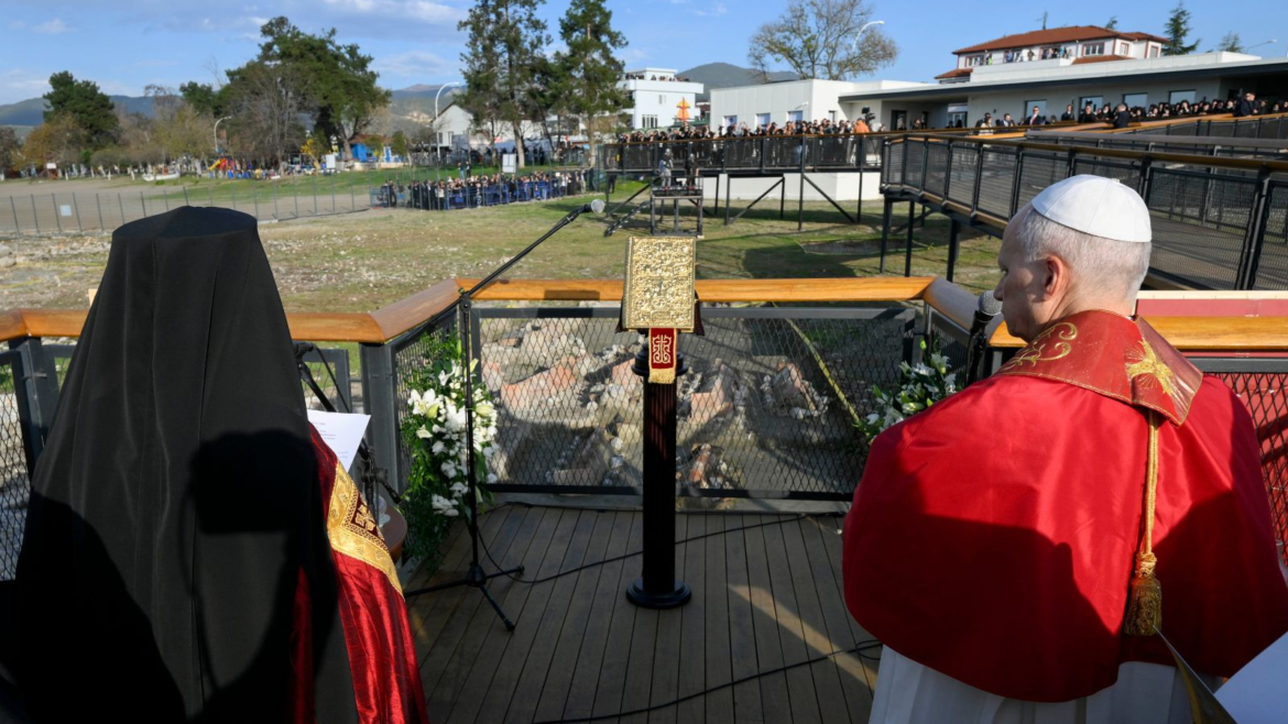 León XIV participa junto al Patriarca Bartolomé este sábado una doxología : ¿qué es esta fórmula cristiana?