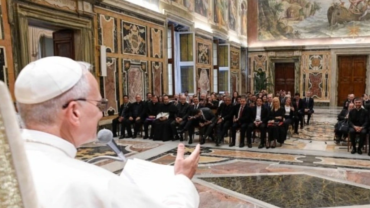 León XIV afirma que la universidad católica es expresión del amor de Dios por la persona humana 