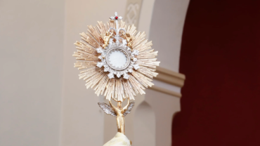 Diócesis en Perú recupera la custodia del Santísimo que fue robada y llama a la unidad