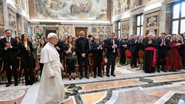 El Papa afirma que la música litúrgica no es una “banda sonora”, sino un don de Dios que eleva el ánimo