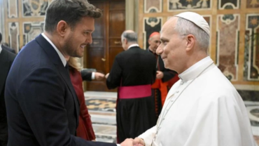 Michael Bublé califica su encuentro con León XIV como “uno de los momentos más grandes de mi vida”