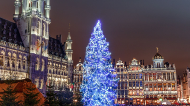 Polémica por un Belén “inclusivo” con figuras sin rostro en la plaza central de Bruselas